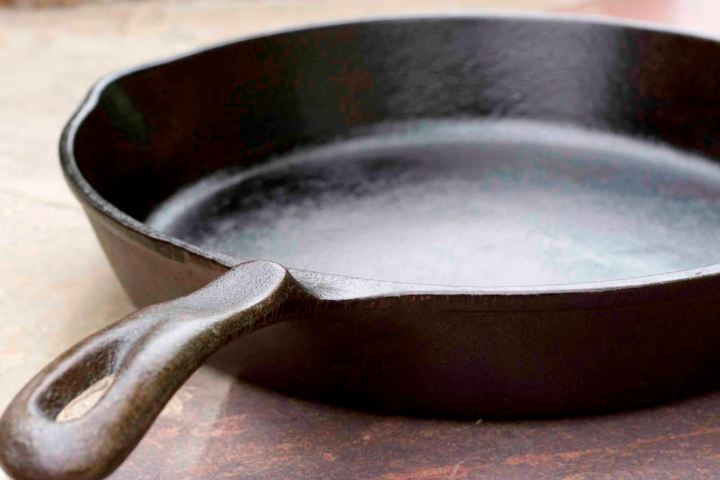 cast iron skillet